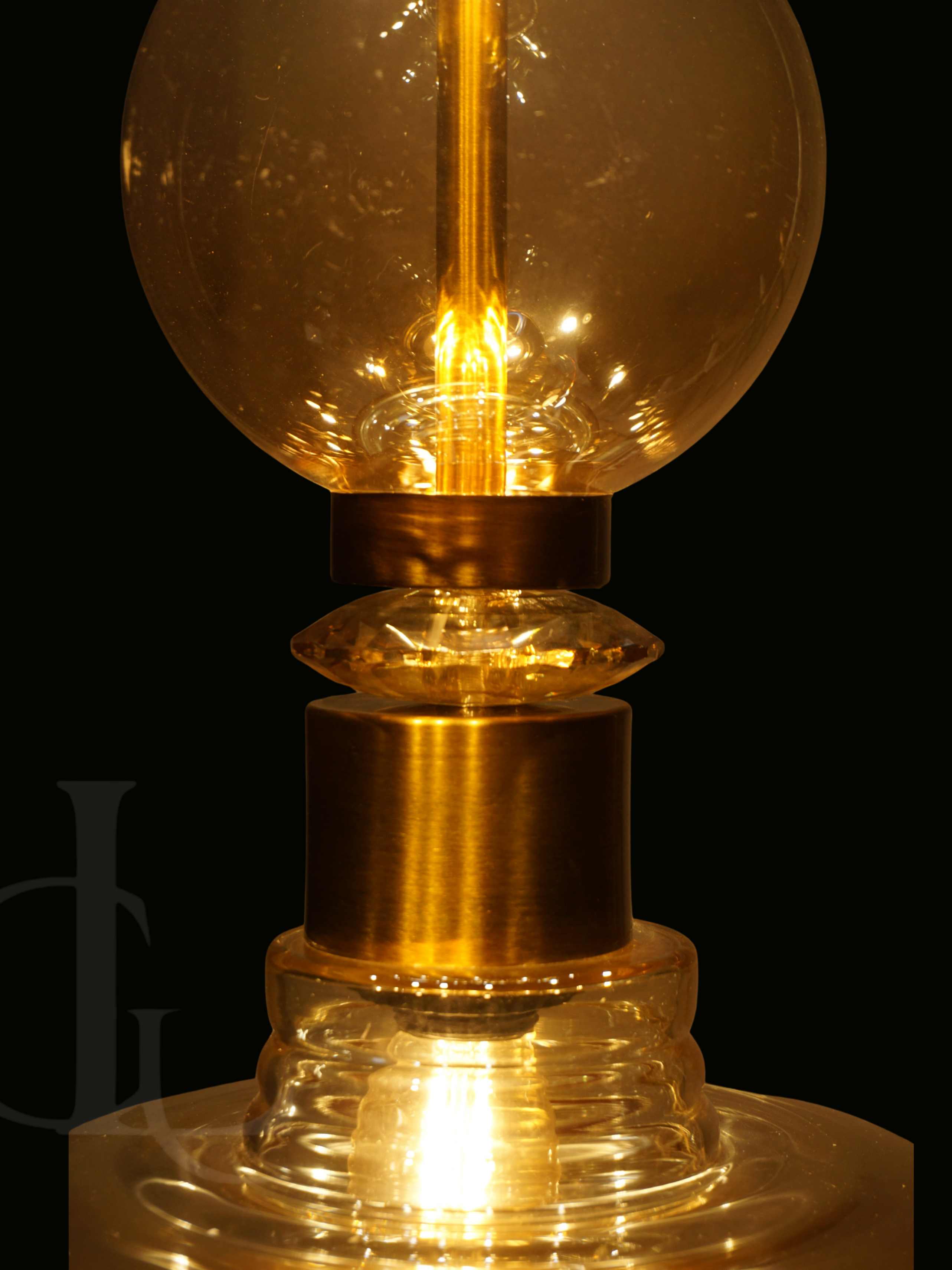 Amber Echo (Glass, Gold) Hanging Light